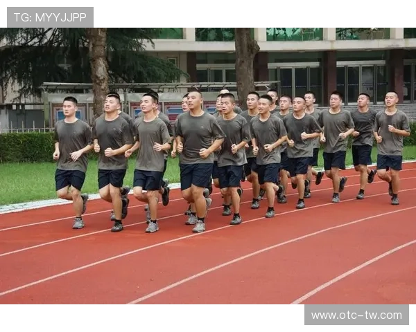 专访网球教练黄军揭秘成功秘诀与训练心得分享